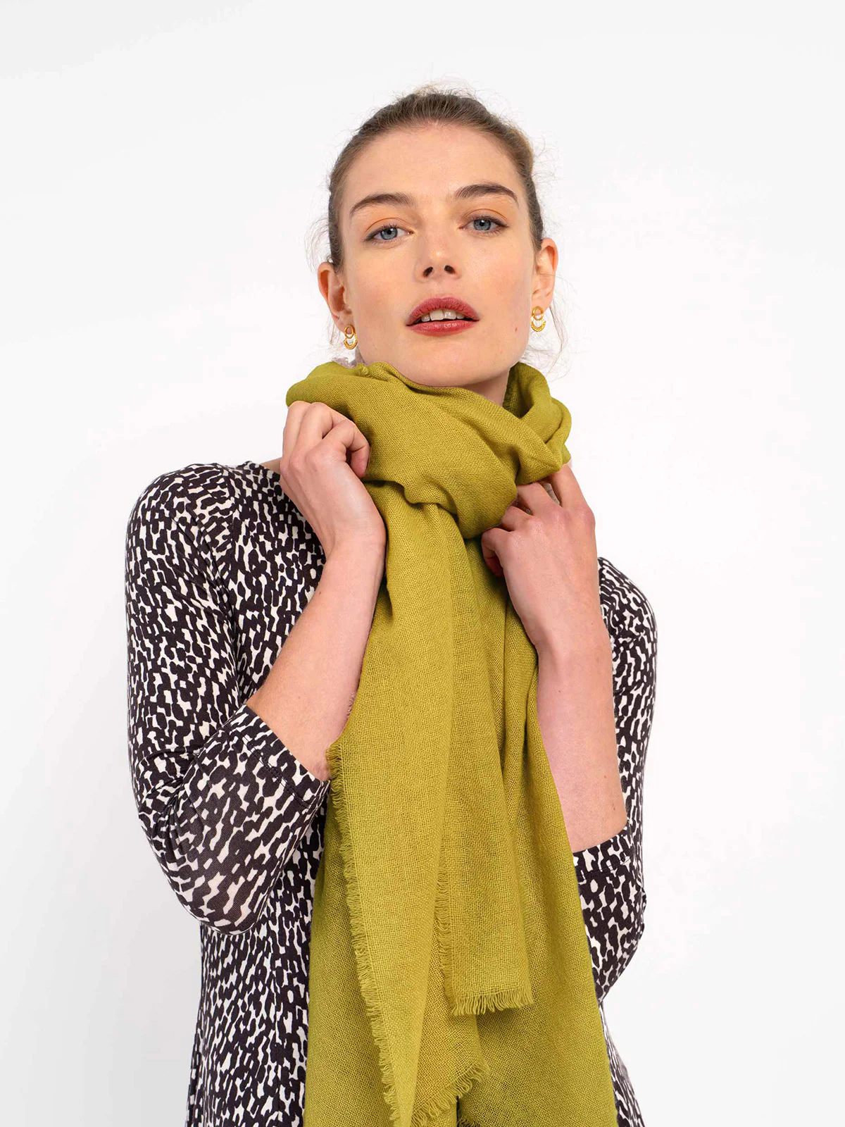 Cashmere Gauze Stole - Image 44