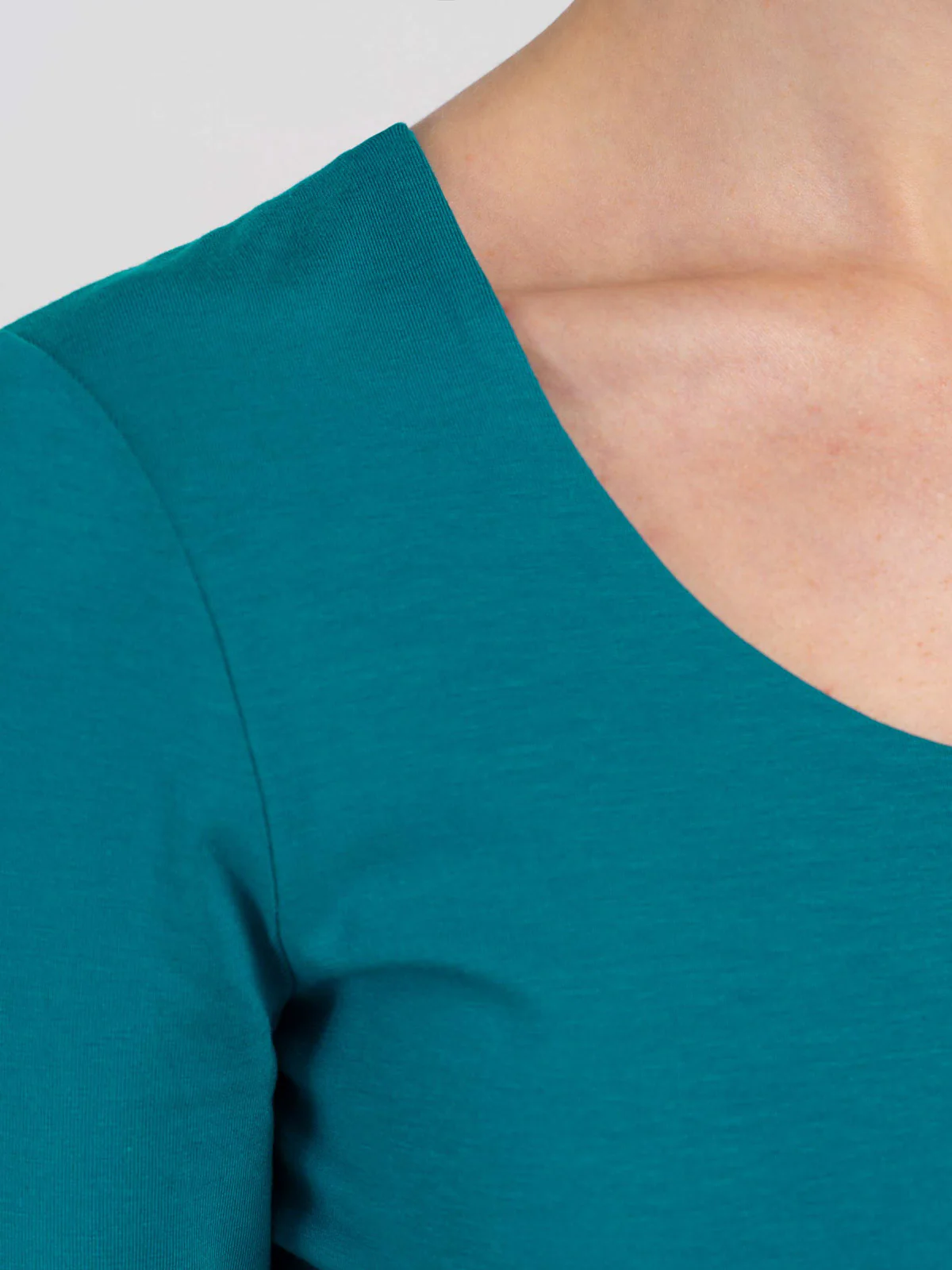 Darcey Scoop Long Sleeve - Image 7