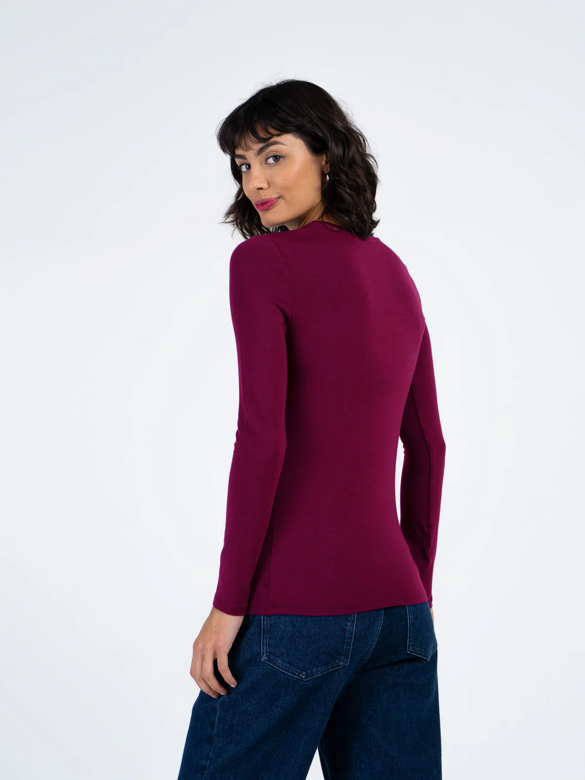 Silky Crew Neck - Image 11