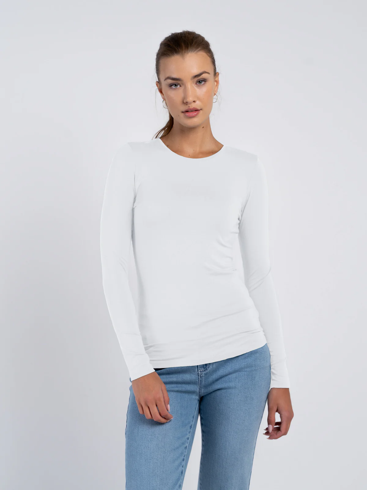 Silky Crew Neck - Image 19