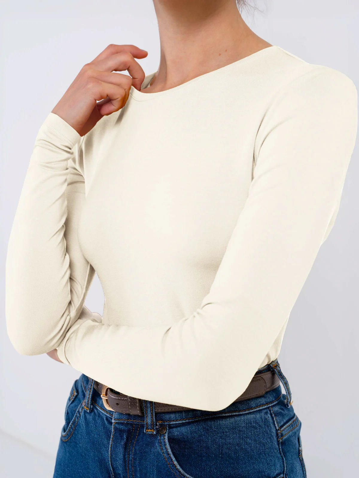 Silky Crew Neck - Image 46