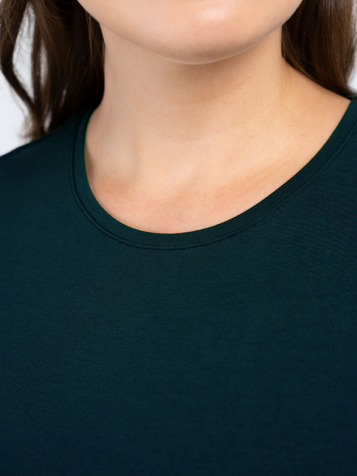 Silky Crew Neck - Image 63