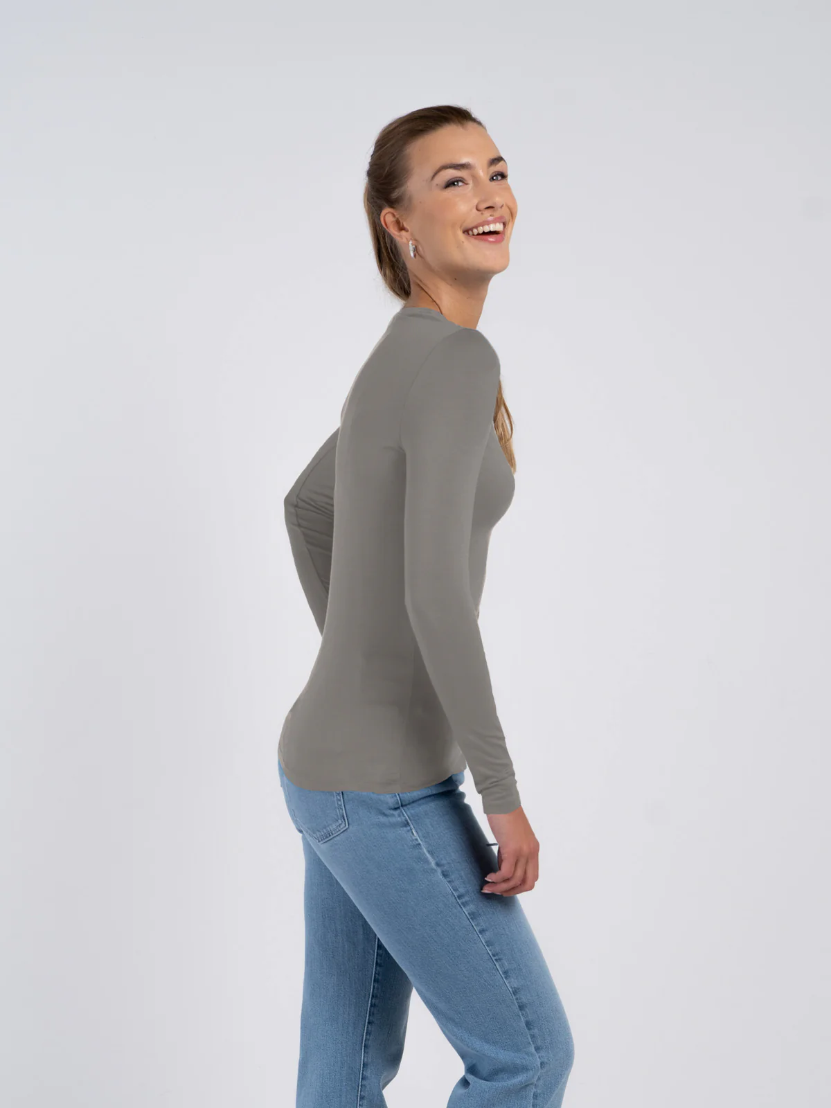 Silky Crew Neck - Image 67