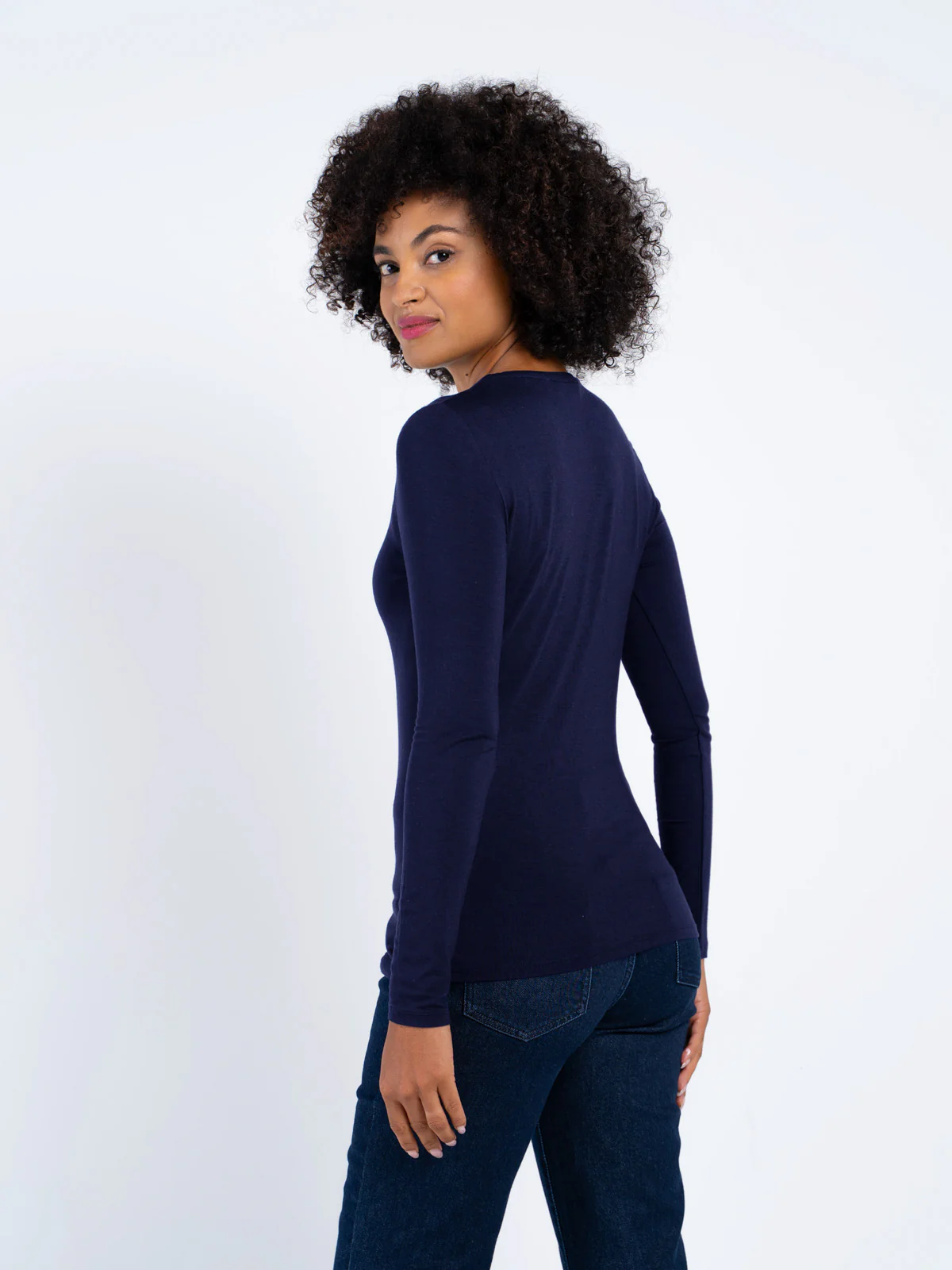 Silky Crew Neck - Image 71