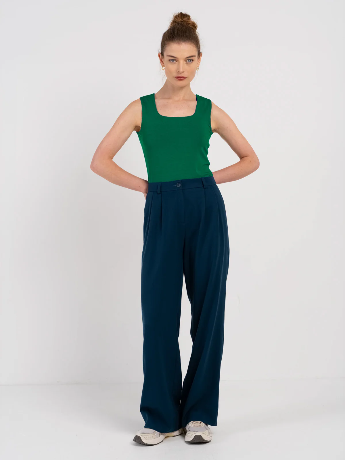 Sleeveless Soft Square Vest - Image 17